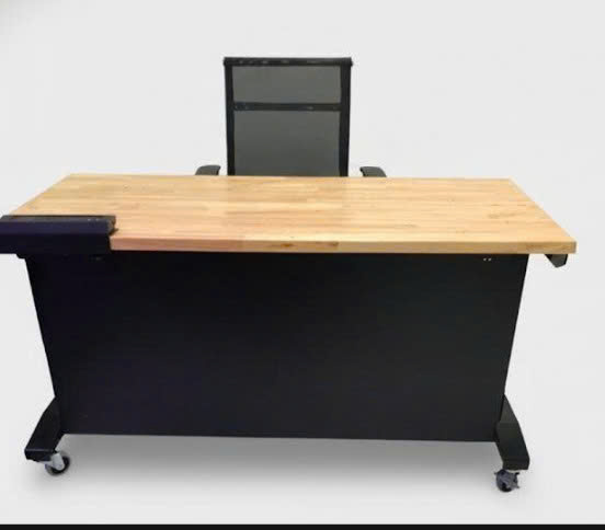 Bàn ghế nâng hạ tác nghiệp Studio
