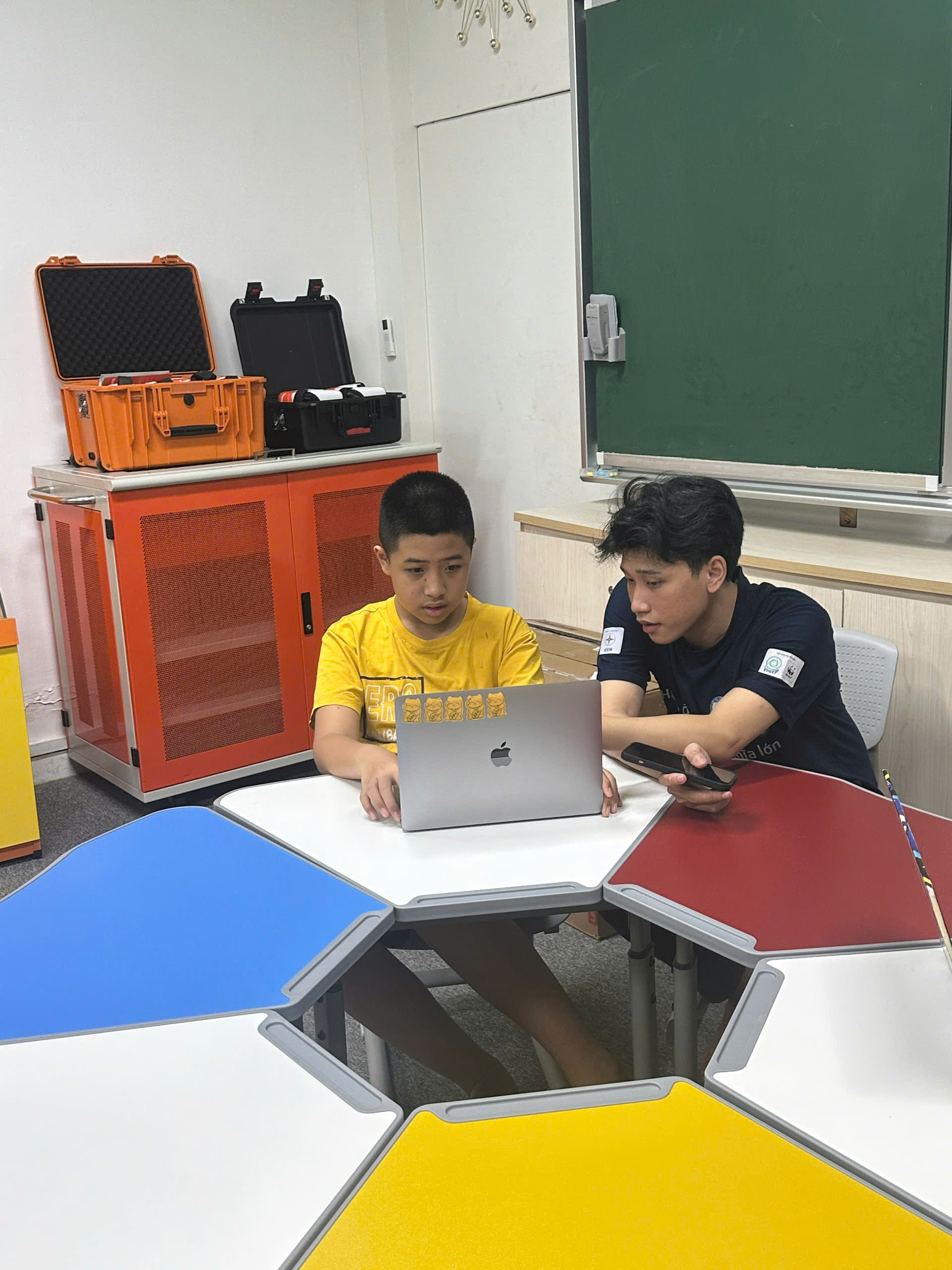 THỨ 7 HÀNG TUẦN – BÉ KHÁM PHÁ – BÉ HỌC VUI